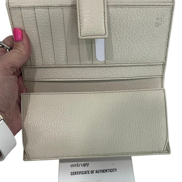 White Gucci Studded Leather Wallet – Double G Logo - Picture 5 of 8